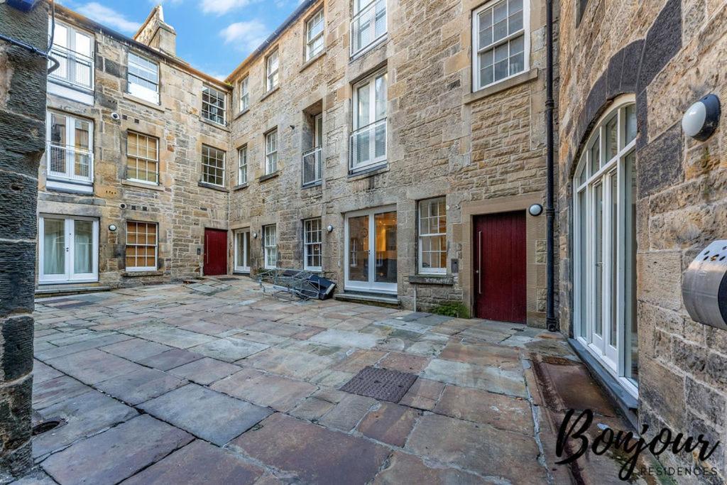 Spacious 2Br-1Ba - Grassmarket - Free Parking By Bonjour Residences Эдинбург Экстерьер фото