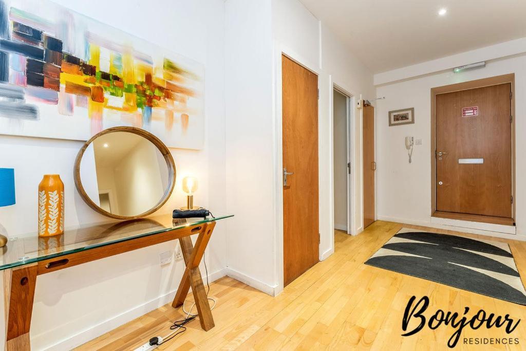 Spacious 2Br-2Ba - Grassmarket - Free Parking By Bonjour Residences Эдинбург Экстерьер фото